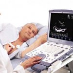 Carrying out echocardiography with Doppler analysis